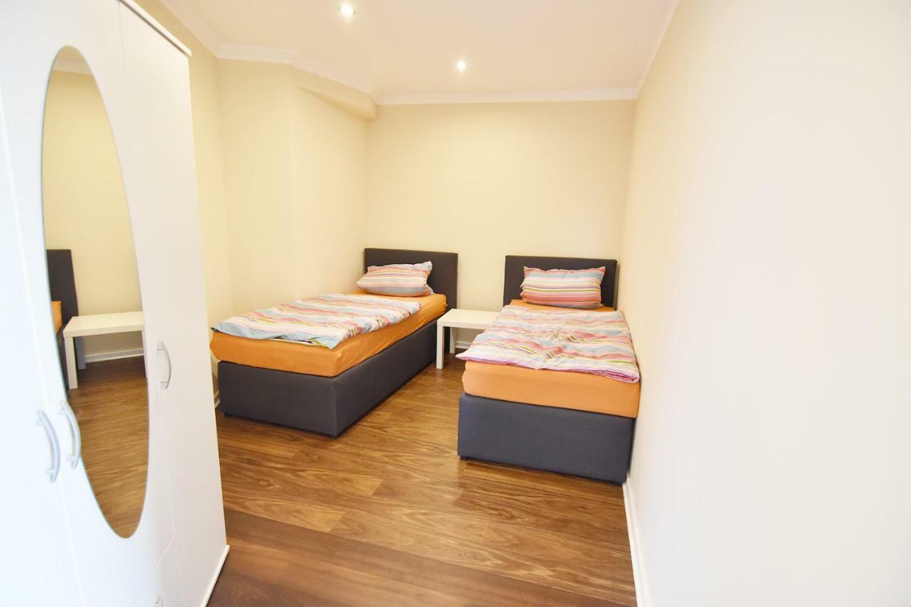 Penthouse Apartment mit Rundumterrasse Köln Eksteriør billede
