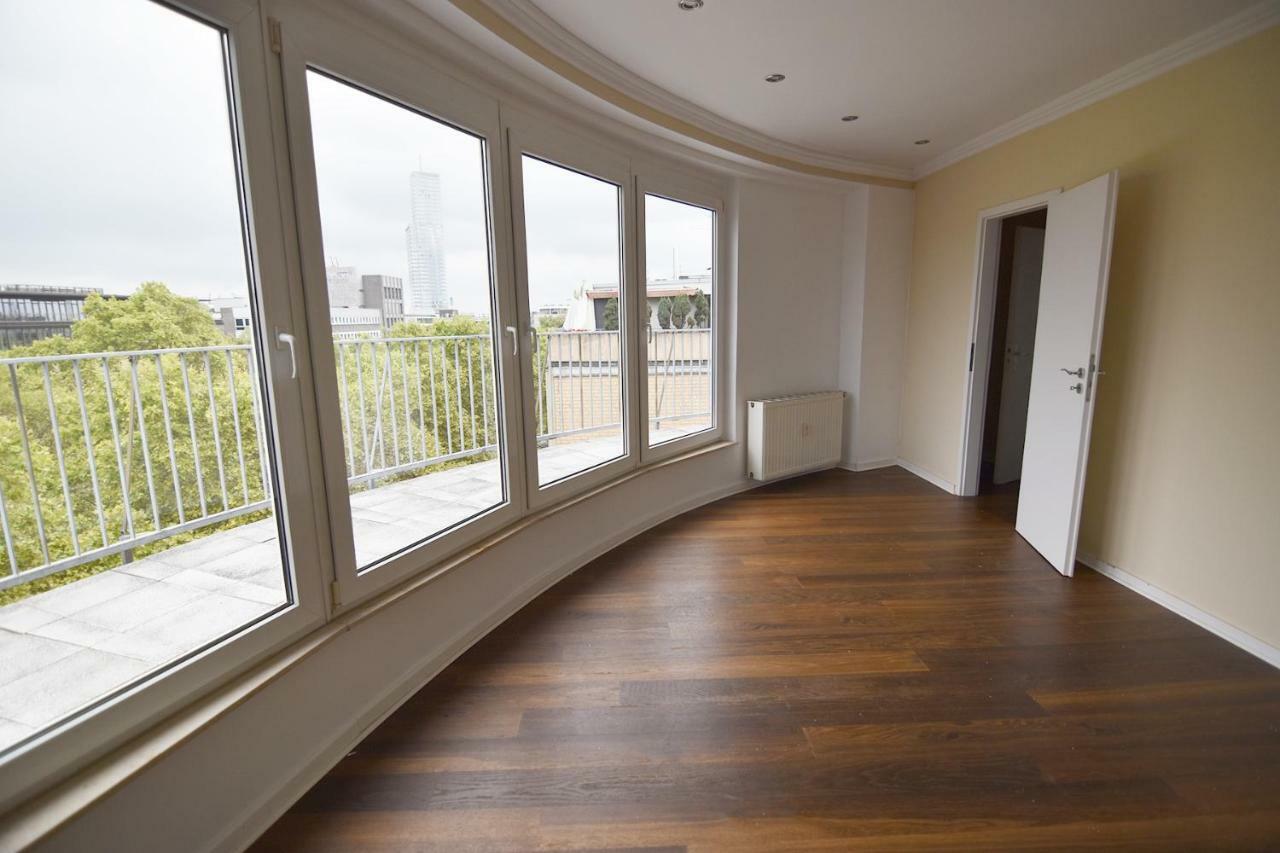 Penthouse Apartment mit Rundumterrasse Köln Eksteriør billede
